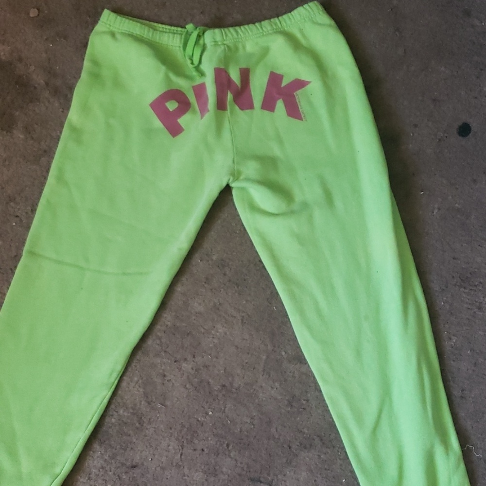 Med size Victoria secret capris